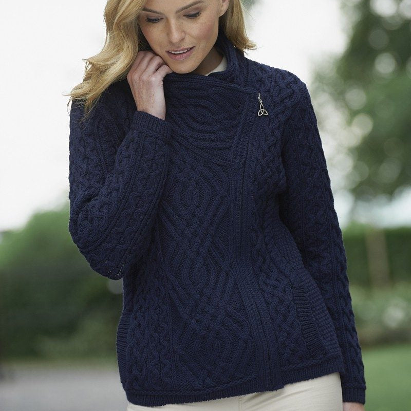 ☘️ Ladies Irish-Made Side-Zip Cable Knit Aran Cardigan 🧶
Biker Style Meets Timeless Irish Craftsmanship

Elevate your wardrobe with the Ladies Irish-Made Side-Zip Cable Knit Aran Cardigan, a bold take on traditional Aran knitwear with a modern, biker-inspired twist.

🌟 Key Features You’ll Love:
🧵 Premium Material: Made from 100% Supersoft Merino Wool for unmatched warmth, softness, and comfort.
🪡 Stylish Design: Features a unique side-zip closure, adding a modern biker edge to the classic Aran cardigan.