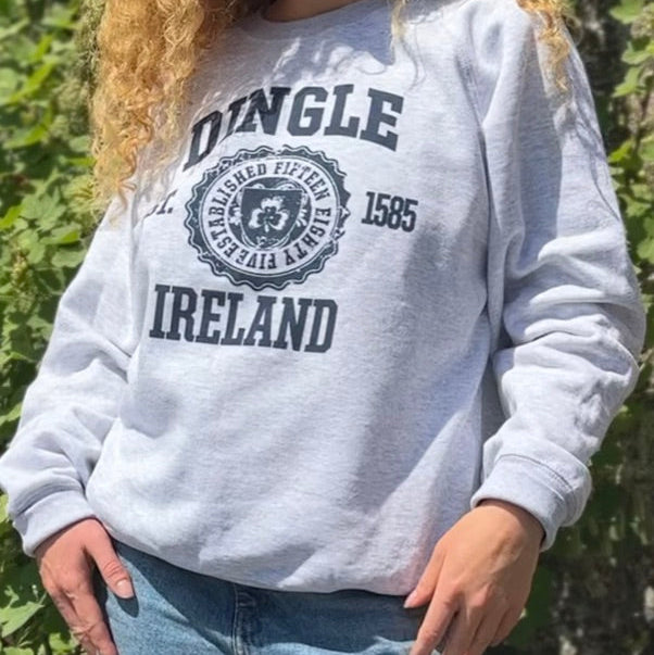 🧥 Embrace the Spirit of Dingle with Our Cozy Sweatshirt 🌊☘️

Introducing our Dingle Cotton Mix Sweatshirt, a perfect blend of comfort, style, and Irish charm! Inspired by the vibrant essence of Dingle, Ireland, this sweatshirt captures the heart of the Wild Atlantic Way in every stitch.

🌟 Features You’ll Love:
🛋️ Effortless Comfort: Crafted from a premium cotton-polyester blend, offering softness and breathability for all-day wear.
