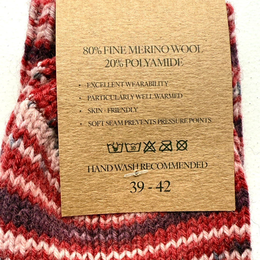 🧦 100% Merino Wool Striped Socks

Add a pop of colour and warmth to your wardrobe with our striped, multi-coloured Merino wool socks. Crafted from 100% pure Merino wool, these socks are luxuriously soft, breathable, and naturally temperature-regulating — keeping your feet cosy in winter and cool in summer. 🌦️

Perfect for everyday wear, outdoor adventures, or as a thoughtful gift from Dingle, these socks bring together comfort, sustainability, and timeless Irish charm. 🇮🇪✨