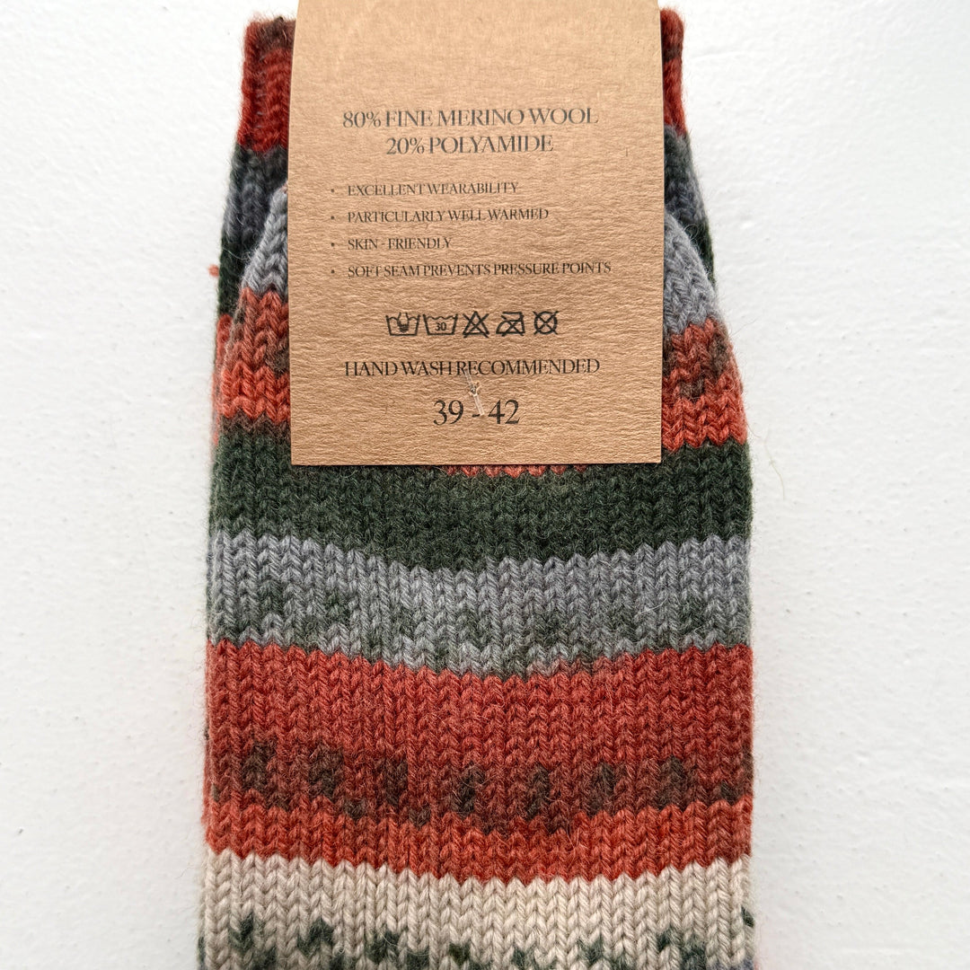 🧦 100% Merino Wool Striped Socks

Add a pop of colour and warmth to your wardrobe with our striped, multi-coloured Merino wool socks. Crafted from 100% pure Merino wool, these socks are luxuriously soft, breathable, and naturally temperature-regulating — keeping your feet cosy in winter and cool in summer. 🌦️

Perfect for everyday wear, outdoor adventures, or as a thoughtful gift from Dingle, these socks bring together comfort, sustainability, and timeless Irish charm. 🇮🇪✨