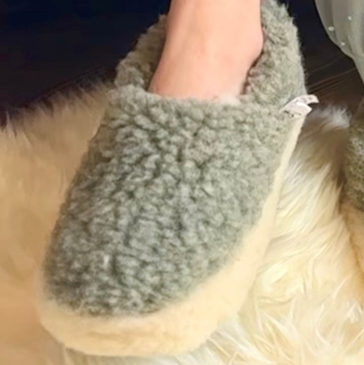 Pure Wool Slippers – Handcrafted in Ireland 🇮🇪✨

Material: 100% Siberian Wool
Unisex Design: Yoko Wool

Step into Luxury:
Slip into ultimate comfort with our handcrafted wool slippers. Made from luxurious Siberian wool, these slippers are soft, warm, and naturally insulating, perfect for keeping your feet cozy indoors 🧦❄️.

Why You&