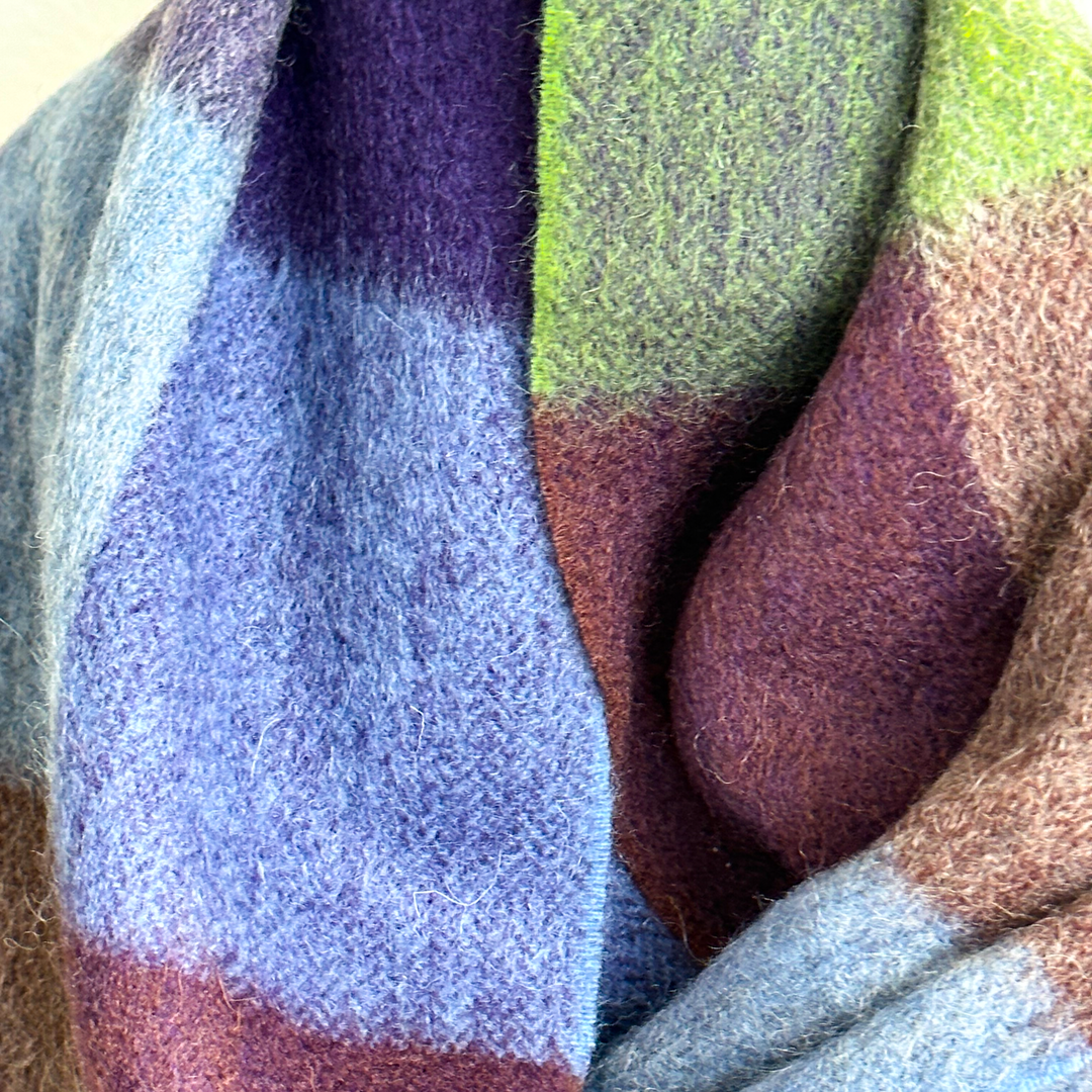 100% Lambswool Scarves – Luxury, Warmth &amp; Timeless Style

Discover the epitome of warmth and luxury with our 100% Lambswool Scarves, available exclusively at The Dingle Woollen Company and McKenna&
