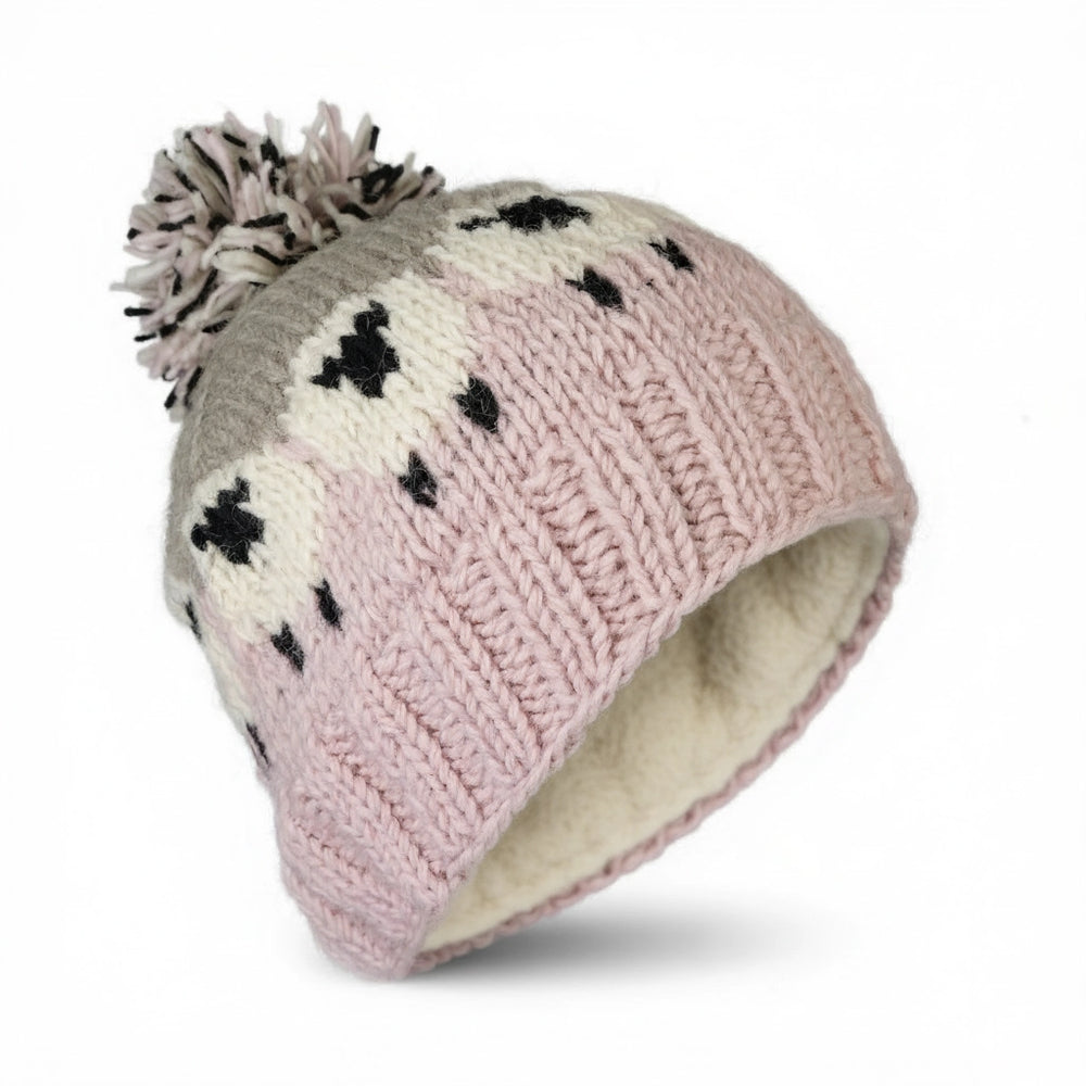🐑🧤Irish Wool Bobble Hats– Hand-Knitted with Charming Sheep DesignStay warm in style with these hand-knitted Irish wool bobble hat, featuring a playful sheep pattern that celebrates Ireland’s rich farming heritage and rolling green hills 🐑🌿.