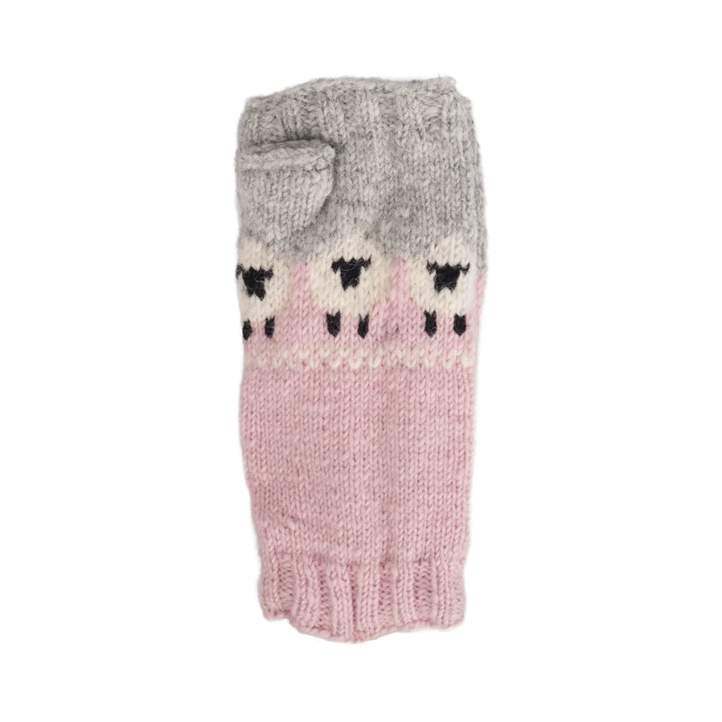🐑🧤Irish Wool Hand Warmers– Hand-Knitted with Charming Sheep DesignStay warm in style with these hand-knitted Irish wool hand warmer, featuring a playful sheep pattern that celebrates Ireland’s rich farming heritage and rolling green hills 🐑🌿.