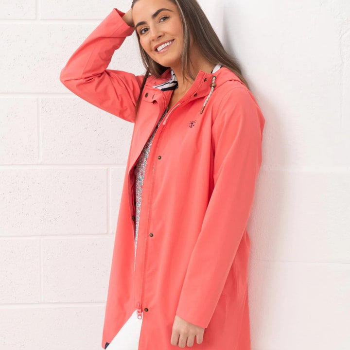 A timeless lighthouse favourite, this 3/4 length waterproof jacket has been reimagined with a robust outer fabric and carefully considered design updates. All the way from the Dinlge Woollen Company.