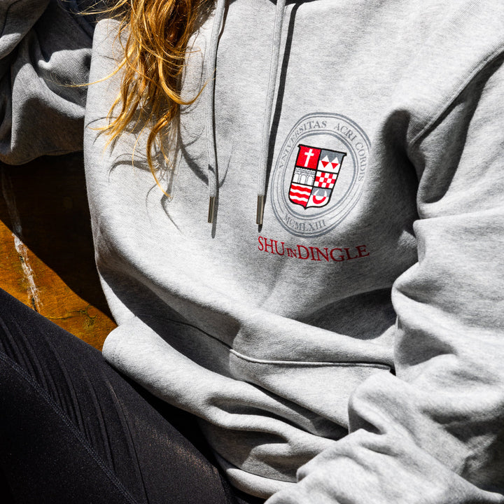 Official Sacred Heart University Dingle Apparel – Sustainable Style with Purpose 🌍🎓

Celebrate your connection to Sacred Heart University Dingle with our exclusive collection of sweatshirts, hoodies, t-shirts, and beanies. Designed to evoke pride and belonging, each piece reflects the university&