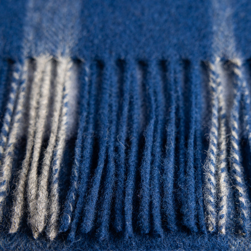 🧣 The Dingle Scarf – 100% Lambswool Luxury

Nestled on the breathtaking Dingle Peninsula, Dingle Town is famous for its vibrant streets, rich Irish heritage, and stunning coastal landscapes. Inspired by this magical place, The Dingle Scarf captures the warmth, tradition, and timeless style of Ireland.

Finely woven from 100% premium lambswool, this scarf is ultra-soft, lightweight, and naturally insulating, making it the perfect accessory for all seasons. Whether you&