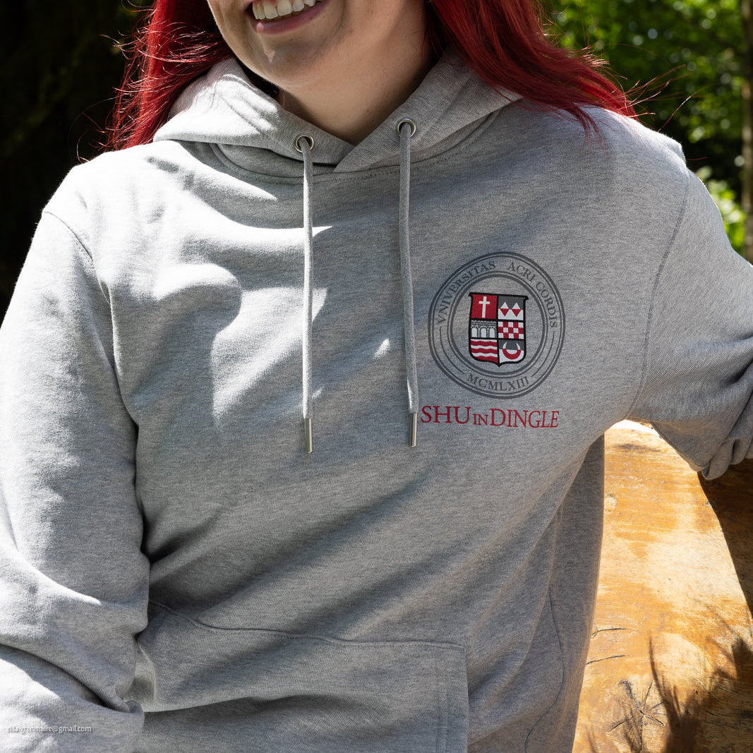 Official Sacred Heart University Dingle Apparel – Sustainable Style with Purpose 🌍🎓

Celebrate your connection to Sacred Heart University Dingle with our exclusive collection of sweatshirts, hoodies, t-shirts, and beanies. Designed to evoke pride and belonging, each piece reflects the university&
