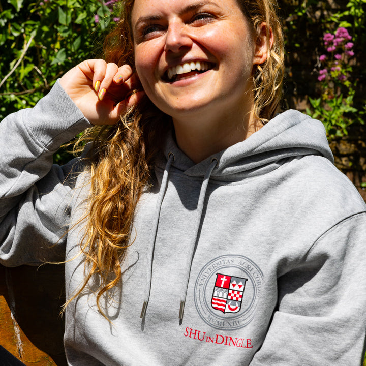 Official Sacred Heart University Dingle Apparel – Sustainable Style with Purpose 🌍🎓

Celebrate your connection to Sacred Heart University Dingle with our exclusive collection of sweatshirts, hoodies, t-shirts, and beanies. Designed to evoke pride and belonging, each piece reflects the university&