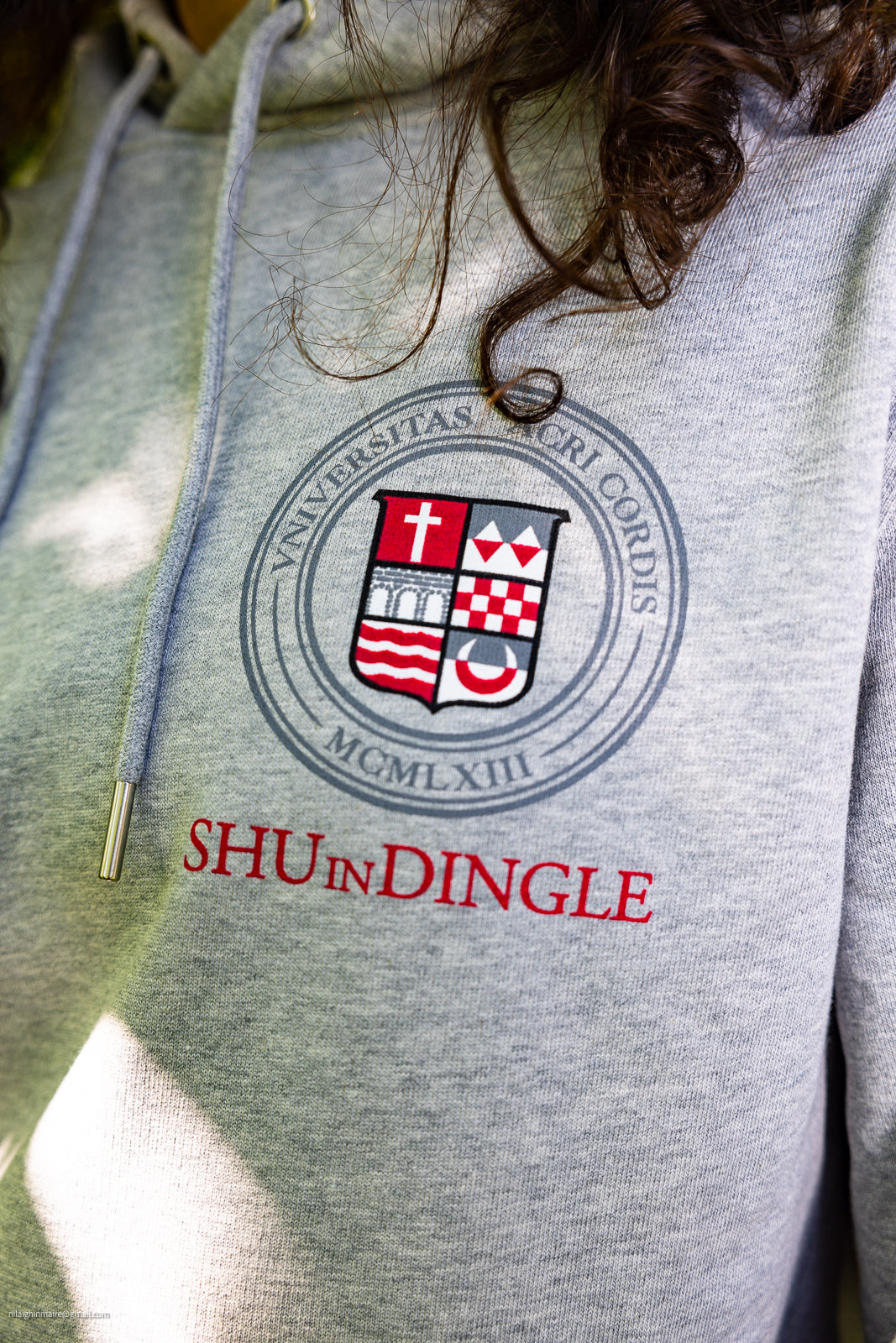 Official Sacred Heart University Dingle Apparel – Sustainable Style with Purpose 🌍🎓

Celebrate your connection to Sacred Heart University Dingle with our exclusive collection of sweatshirts, hoodies, t-shirts, and beanies. Designed to evoke pride and belonging, each piece reflects the university&