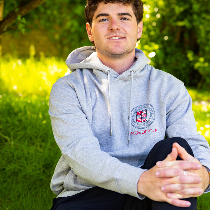 Official Sacred Heart University Dingle Apparel – Sustainable Style with Purpose 🌍🎓

Celebrate your connection to Sacred Heart University Dingle with our exclusive collection of sweatshirts, hoodies, t-shirts, and beanies. Designed to evoke pride and belonging, each piece reflects the university&