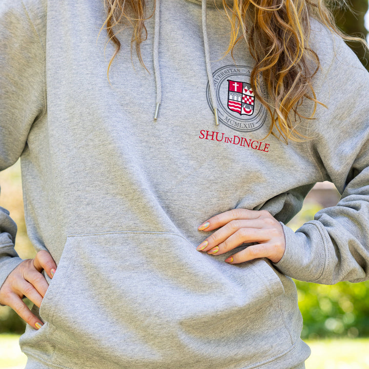 Official Sacred Heart University Dingle Apparel – Sustainable Style with Purpose 🌍🎓

Celebrate your connection to Sacred Heart University Dingle with our exclusive collection of sweatshirts, hoodies, t-shirts, and beanies. Designed to evoke pride and belonging, each piece reflects the university&