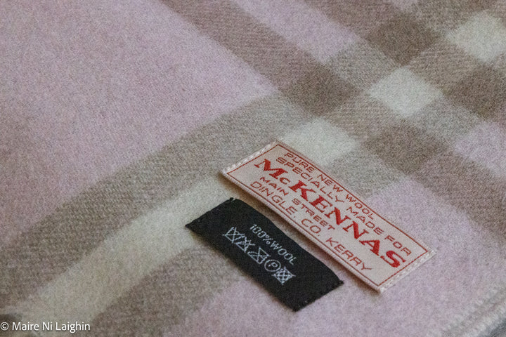 Coumeenoole - 100% Lambswool Scarves