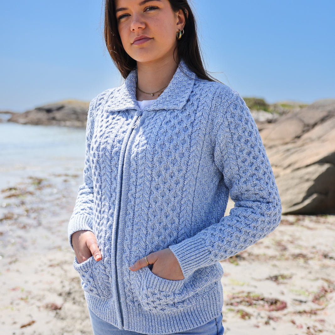 Our Traditional Ladies Aran Full-Zip Cardigan combines timeless Irish heritage with everyday comfort and style ☘️🧶 Crafted from luxuriously soft 100% Merino wool, this beautifully designed cardigan offers warmth, breathability, and effortless elegance for every season.