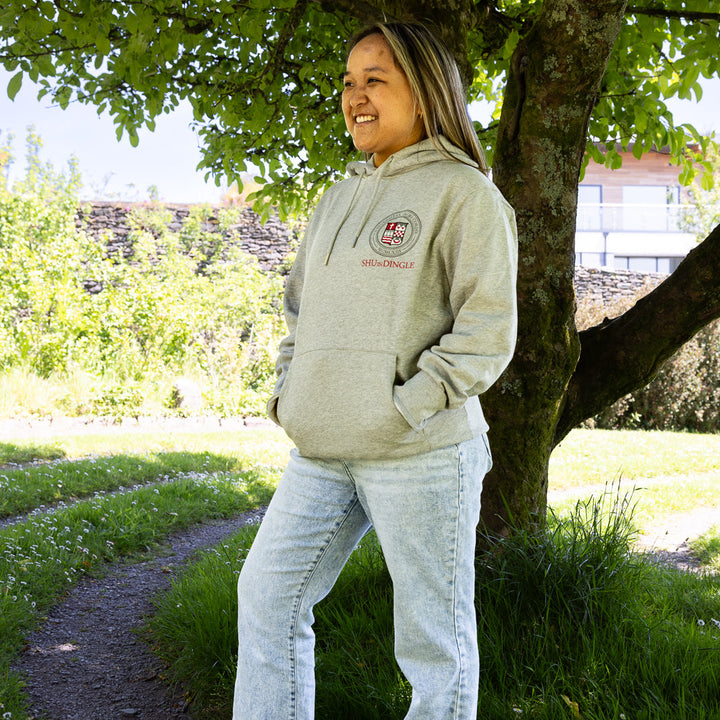 Official Sacred Heart University Dingle Apparel – Sustainable Style with Purpose 🌍🎓

Celebrate your connection to Sacred Heart University Dingle with our exclusive collection of sweatshirts, hoodies, t-shirts, and beanies. Designed to evoke pride and belonging, each piece reflects the university&