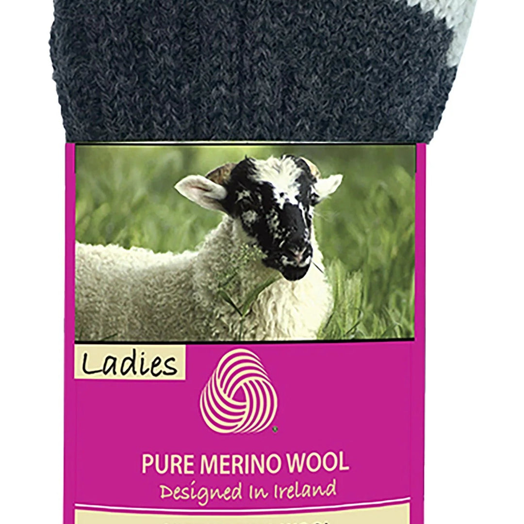 Crafted from Merino wool, these traditional style cushion sole socks make for an ideal gift for yourself or a loved one.