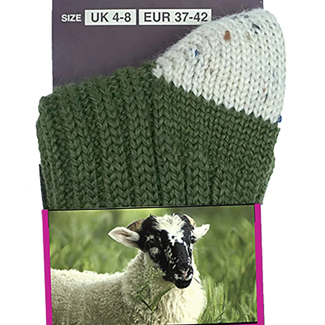Crafted from Merino wool, these traditional style cushion sole socks make for an ideal gift for yourself or a loved one.